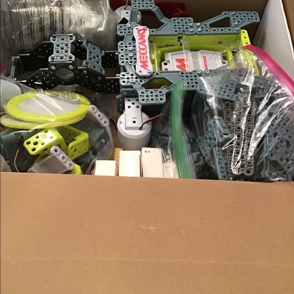 Robot - Picture 5 of 6